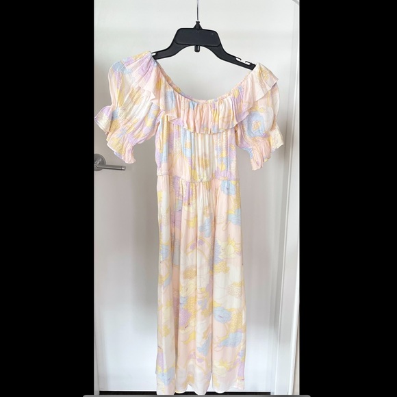 Ba&sh Noma dress T0. 100% viscose lined w/ cotton. - Picture 2 of 2